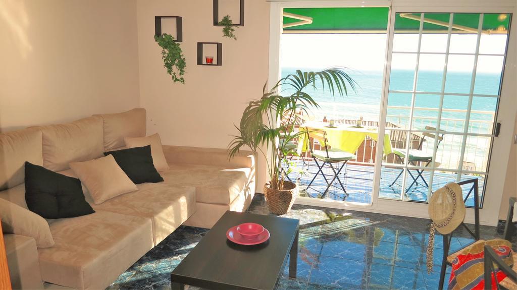 Bianca Seaview & Beach Apartment มอนท์กัต ภายนอก รูปภาพ